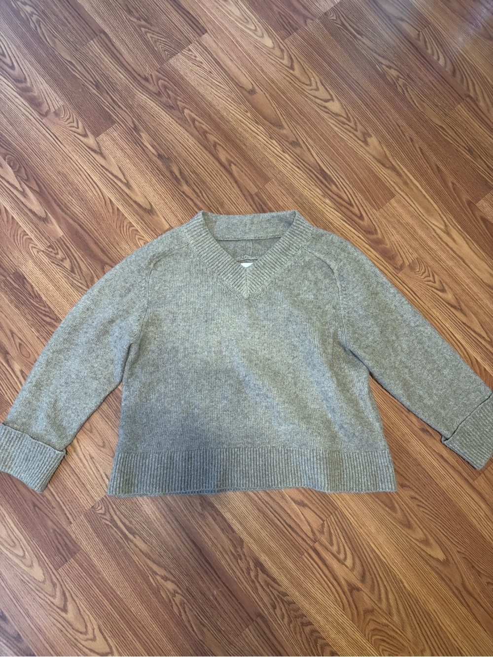 Abercrombie & Fitch Olive Heather V-Neck Sweater